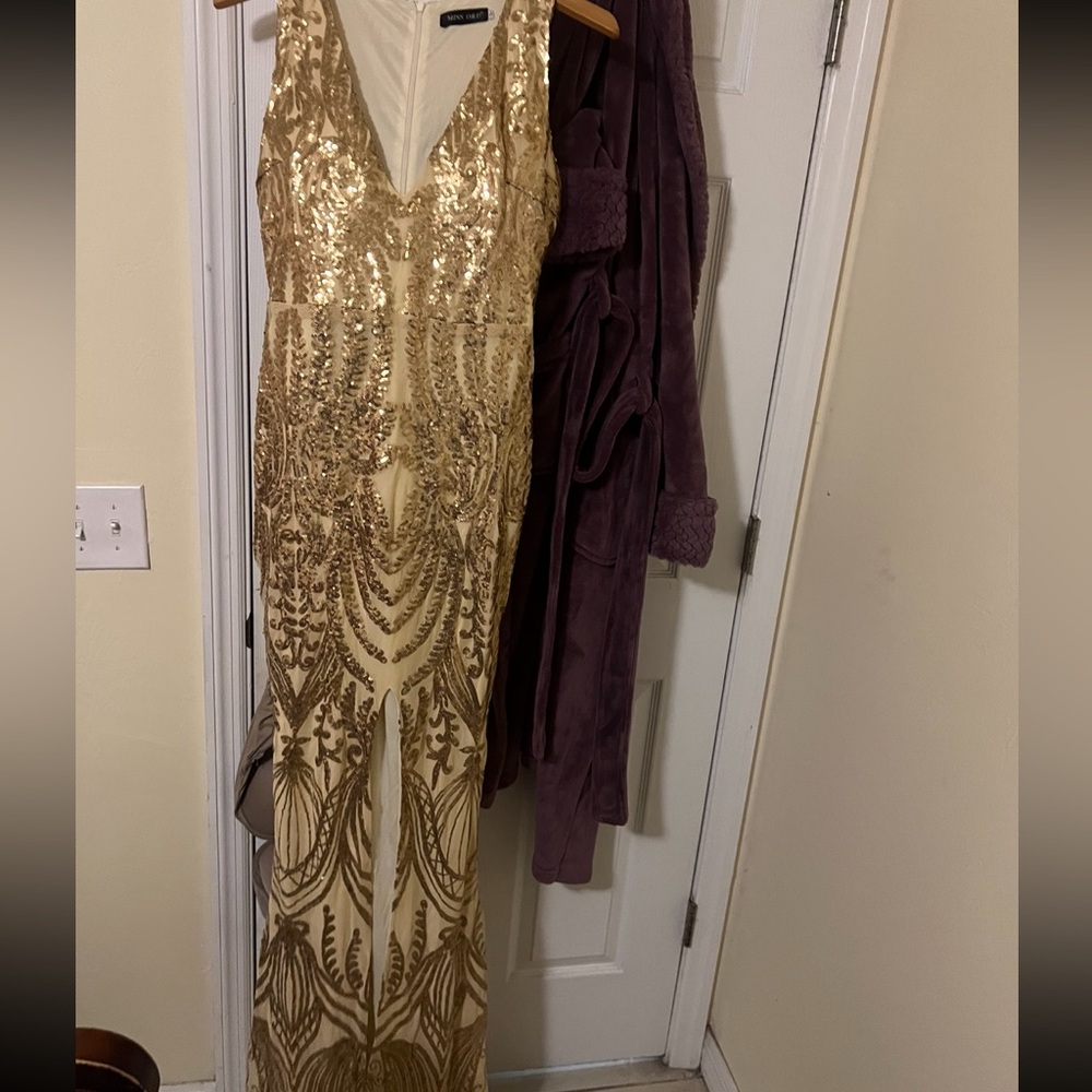 Prom dress - Picture 2 of 3